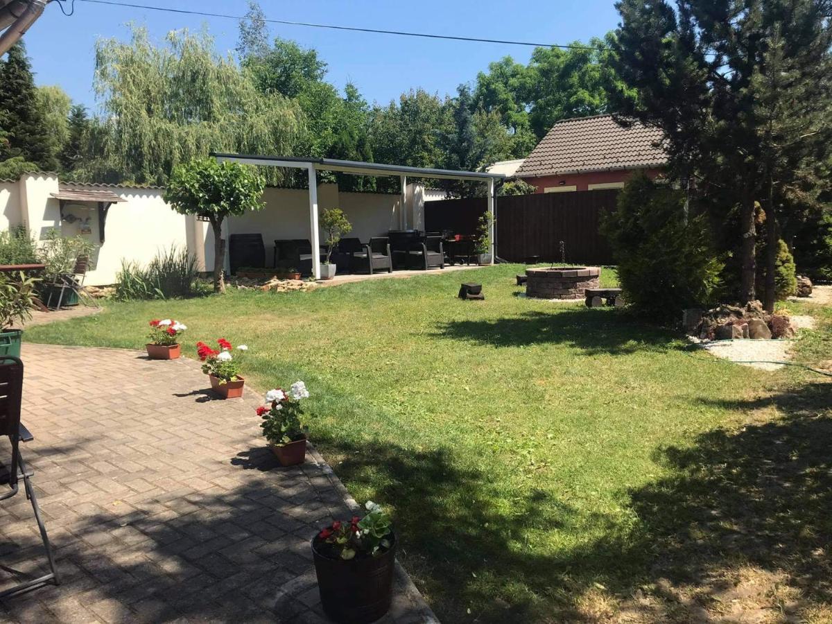 Notafa Vendeghaz Eger Hotel Luaran gambar